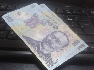 Profesorul şpăgar Amza rămâne în arest
